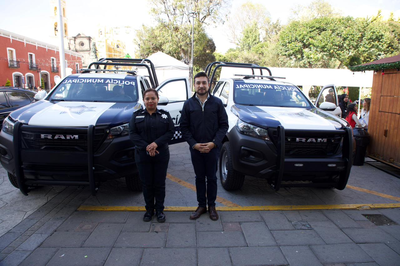 Entrega Salvador Santos Cedillo dos nuevas patrullas equipadas para reforzar la seguridad de las familias de Huamantla